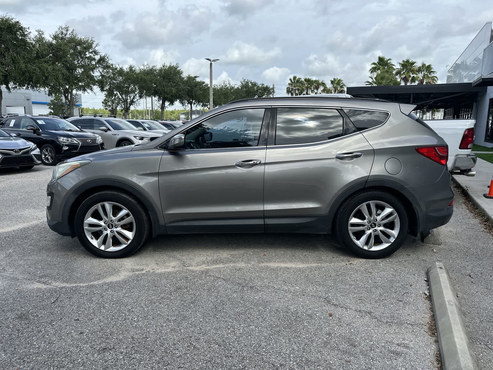 Thumbnail: 2015 Hyundai Santa Fe - 3