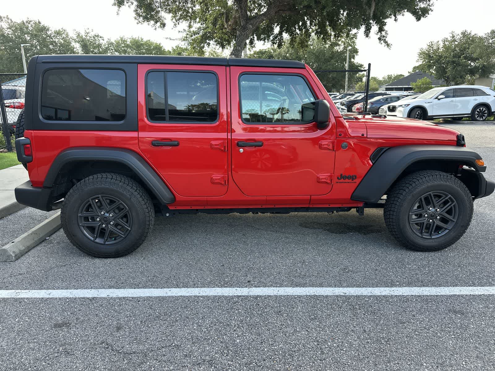 Thumbnail: 2024 Jeep Wrangler - 9