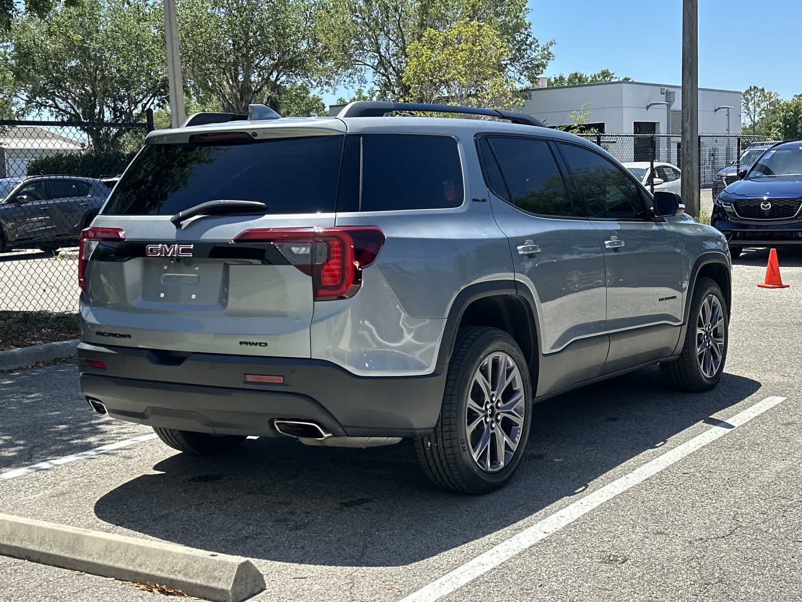 Thumbnail: 2023 GMC Acadia - 8