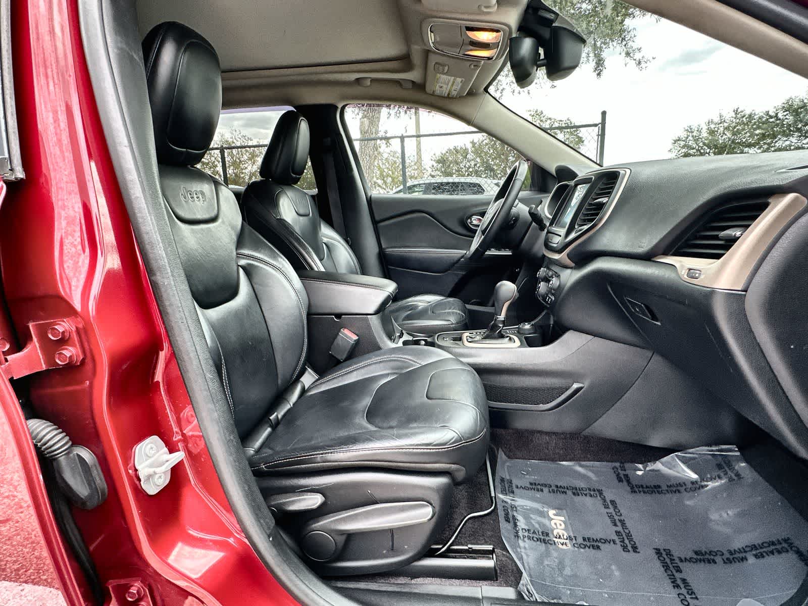 Thumbnail: 2017 Jeep Cherokee - 4