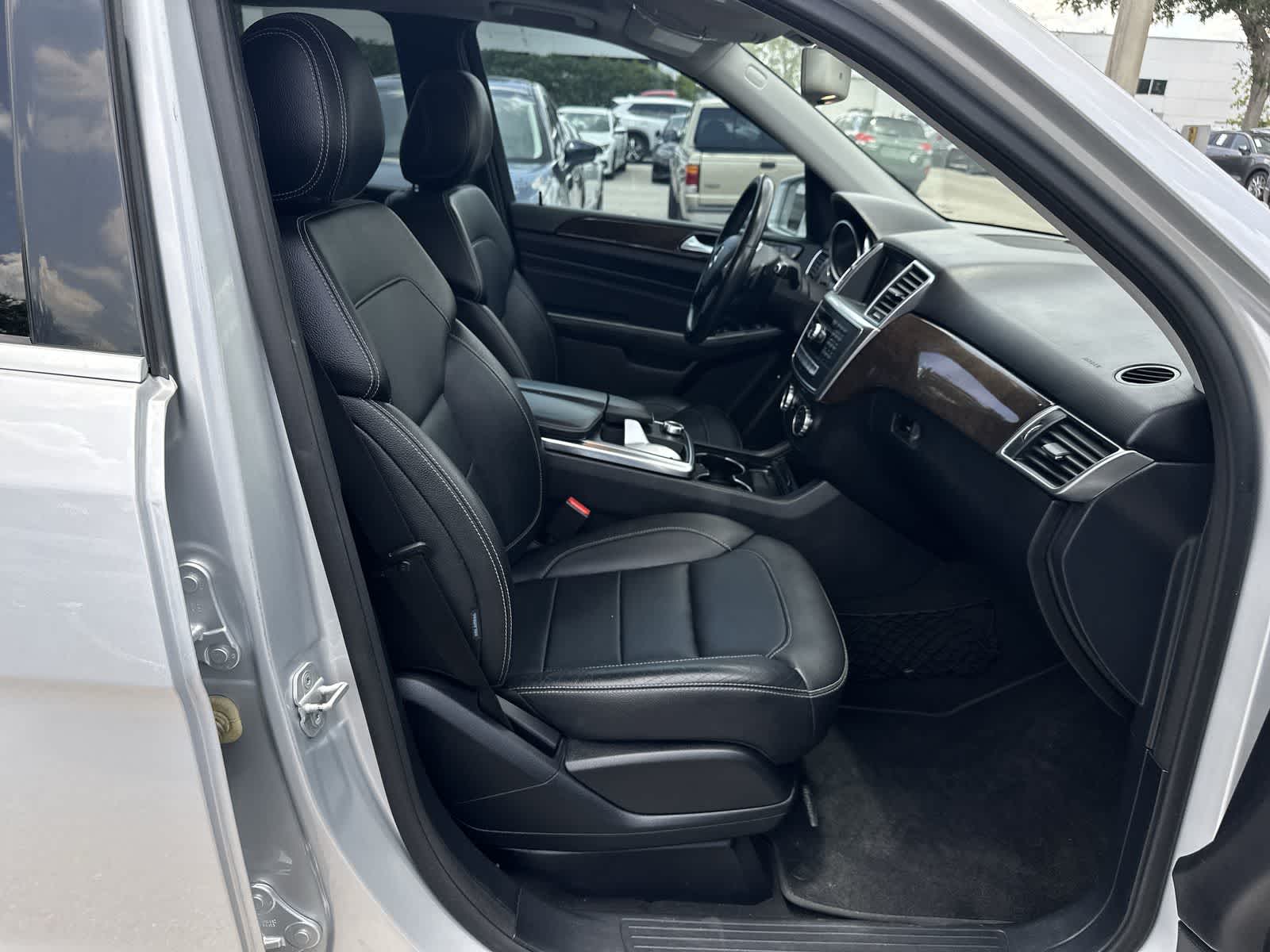 Thumbnail: 2014 Mercedes-Benz M-Class - 14