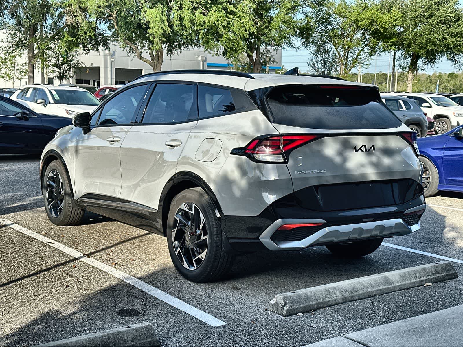 Thumbnail: 2024 Kia Sportage - 6