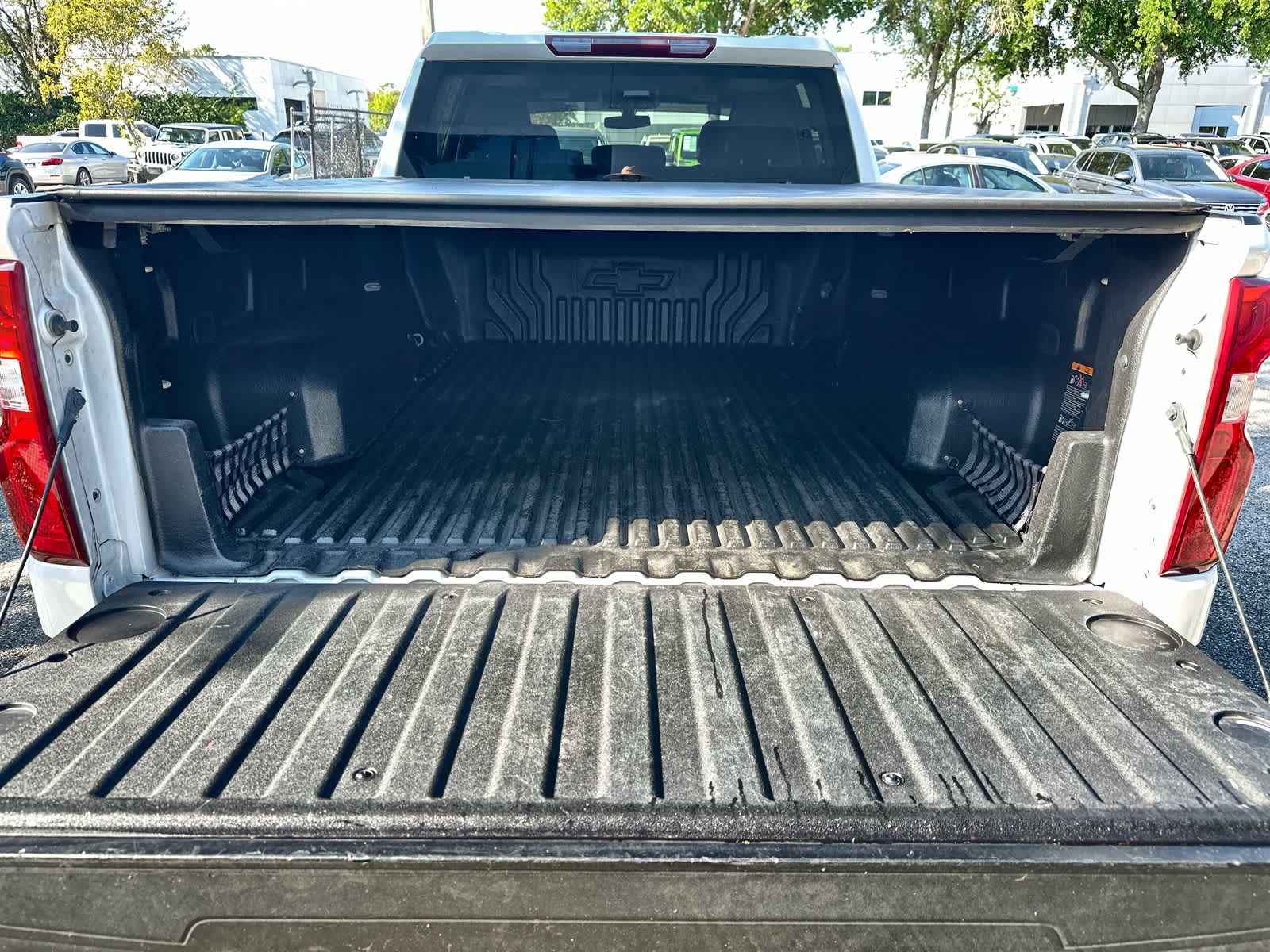 Thumbnail: 2022 Chevrolet Silverado 1500 - 16