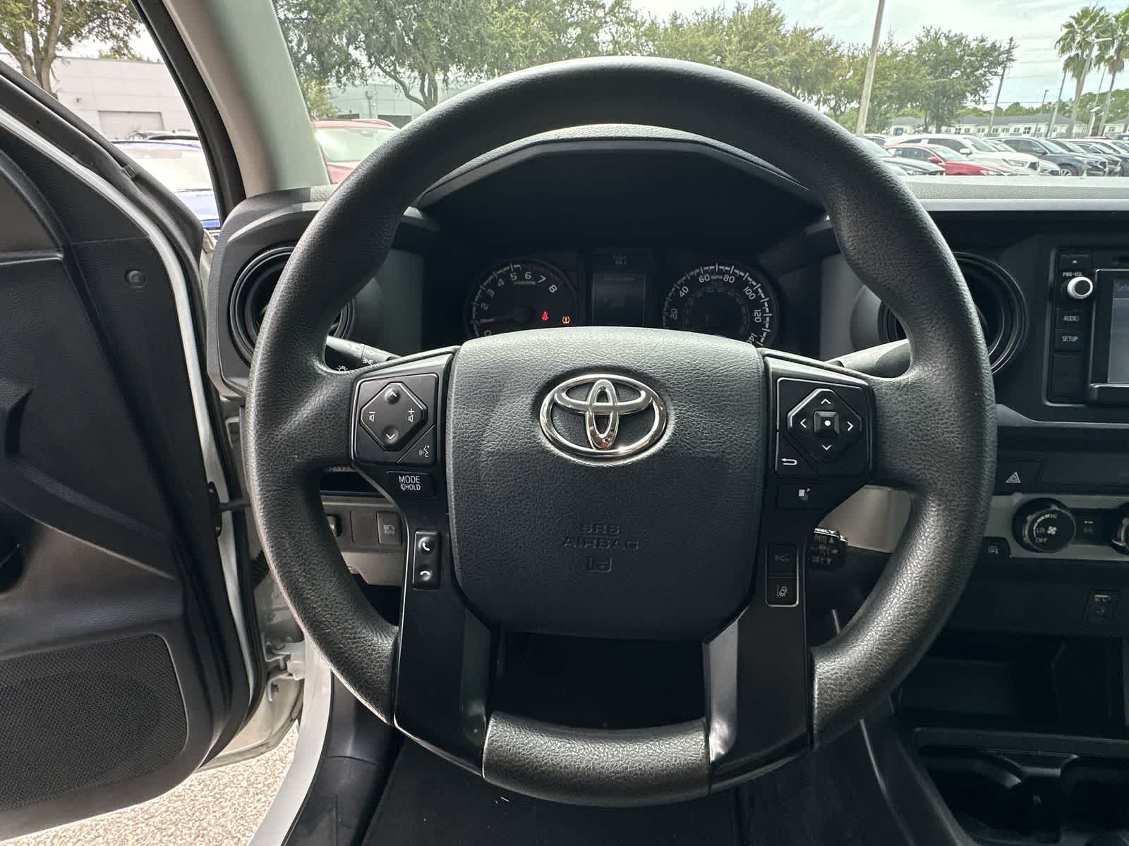 Thumbnail: 2019 Toyota Tacoma - 15