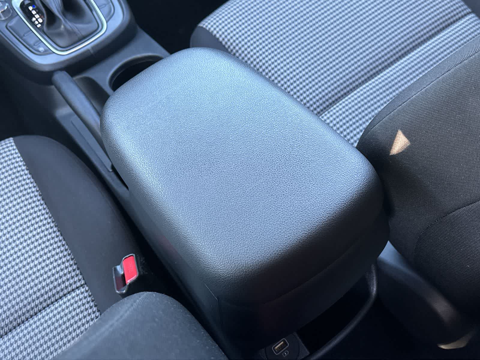 Thumbnail: 2023 Hyundai Kona - 16