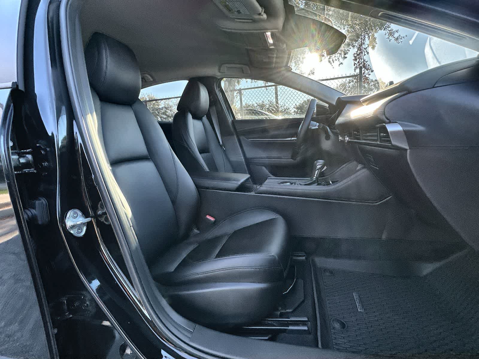 Thumbnail: 2025 Mazda Mazda3 - 14