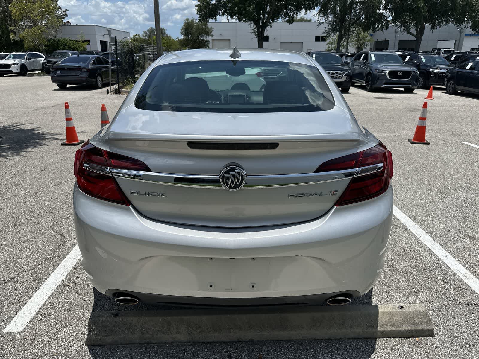 Thumbnail: 2017 Buick Regal - 6
