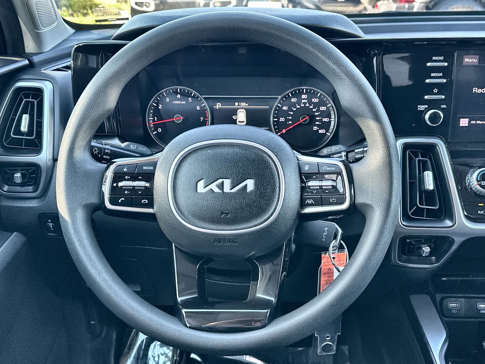 Thumbnail: 2023 Kia Sorento - 21
