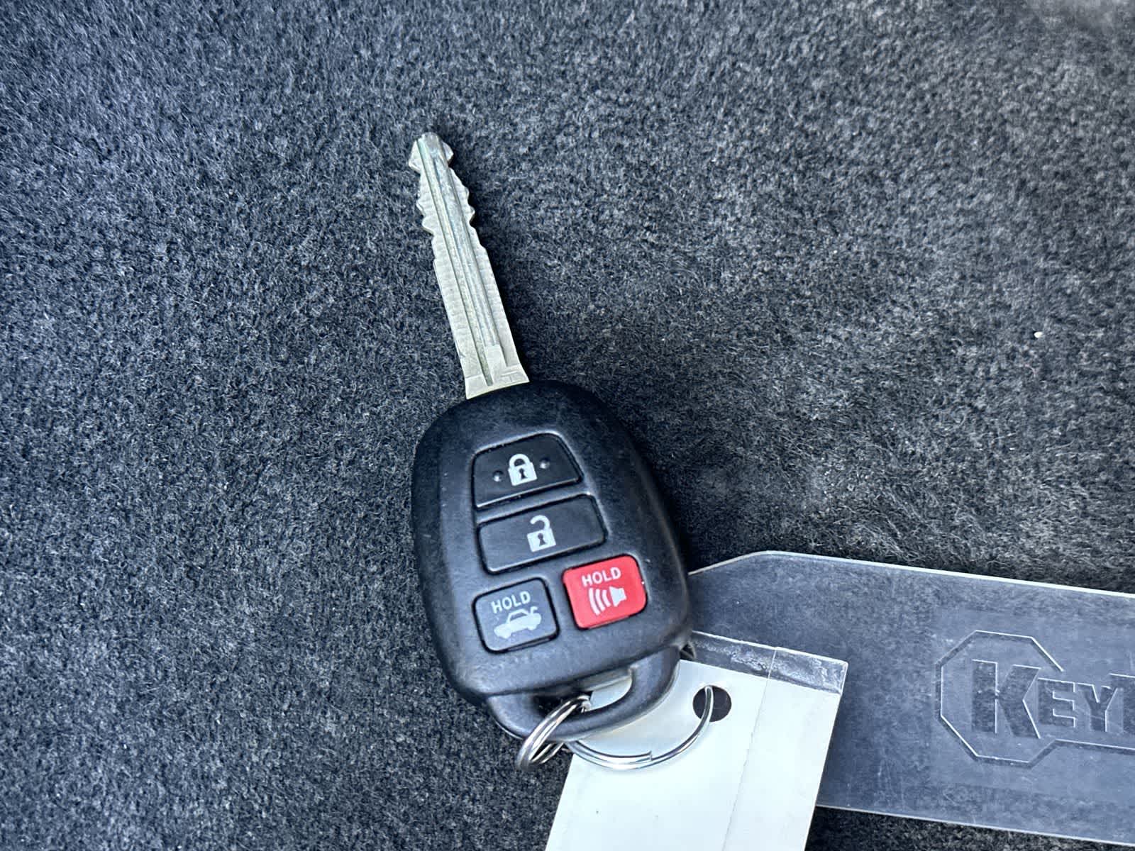 Thumbnail: 2015 Toyota Corolla - 21