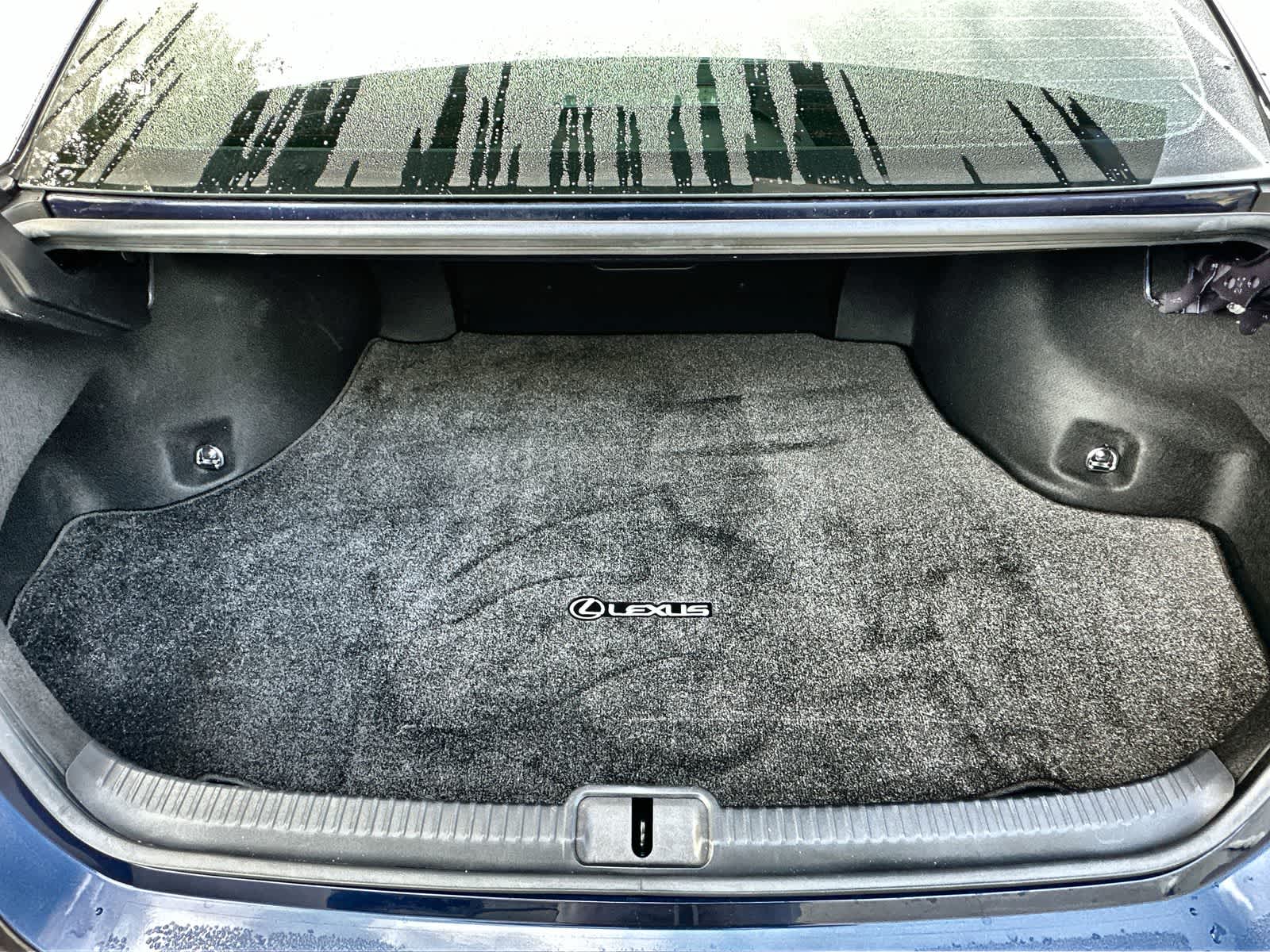 Thumbnail: 2022 Lexus ES - 19