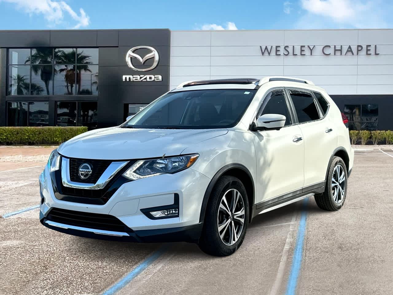 Thumbnail: 2019 Nissan Rogue - 1