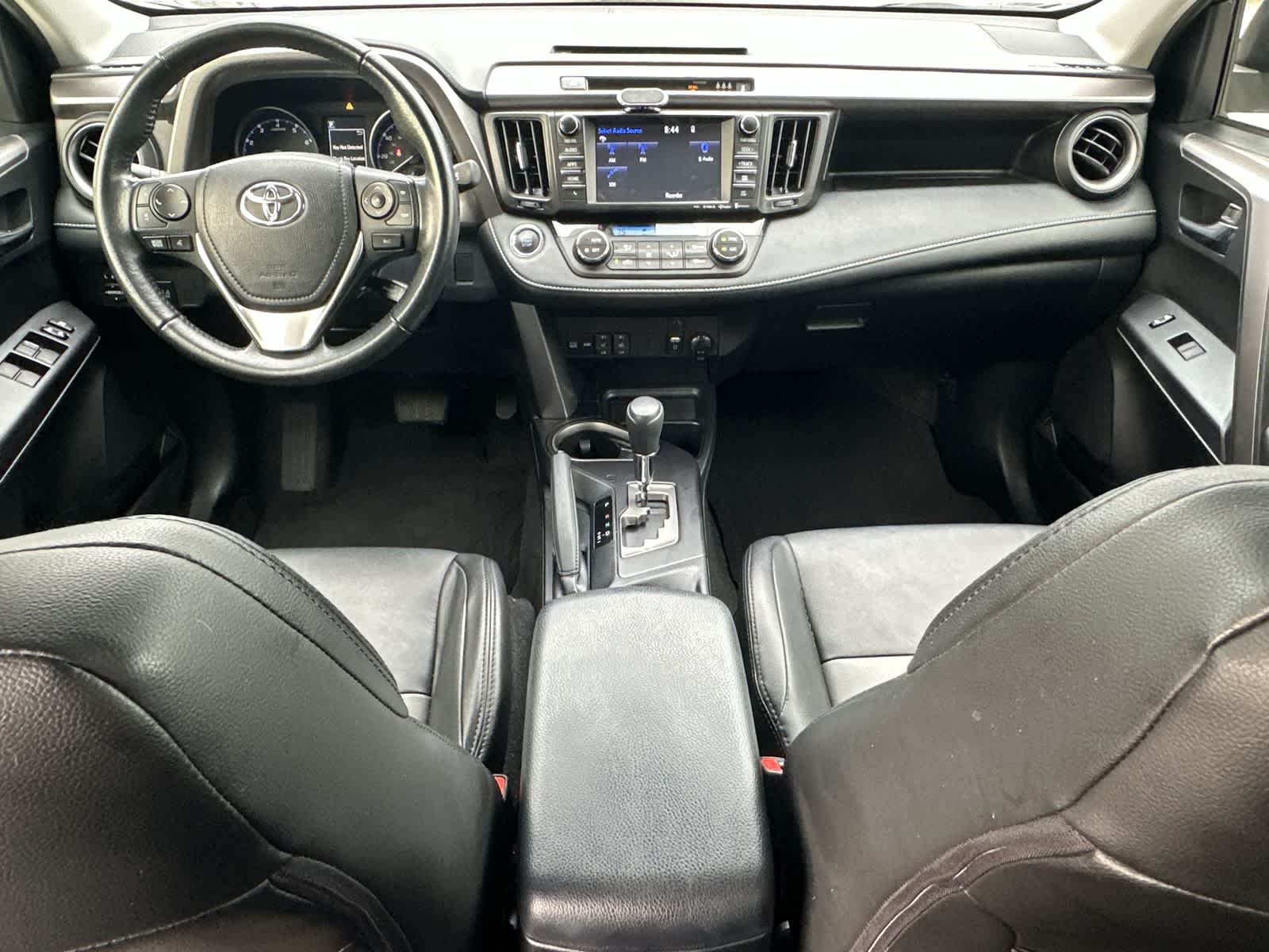 Thumbnail: 2018 Toyota RAV4 - 10