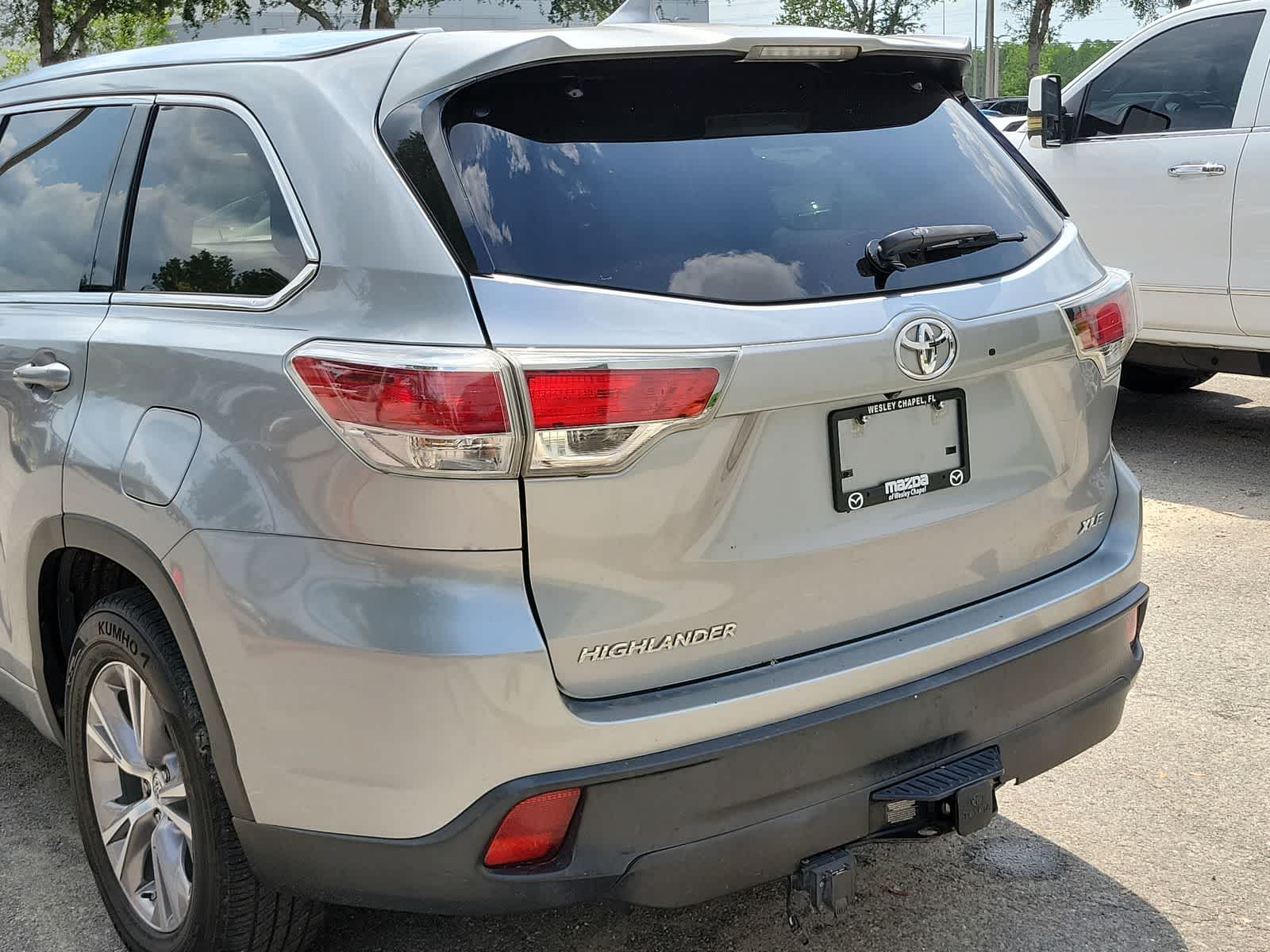 Thumbnail: 2015 Toyota Highlander - 8