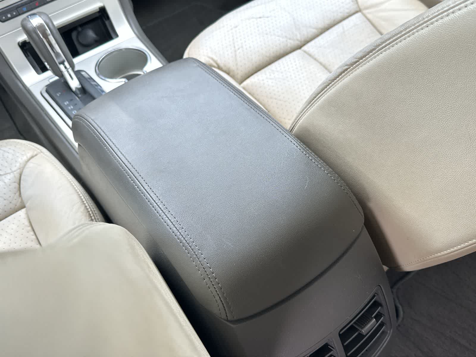 Thumbnail: 2010 Lincoln MKX - 16