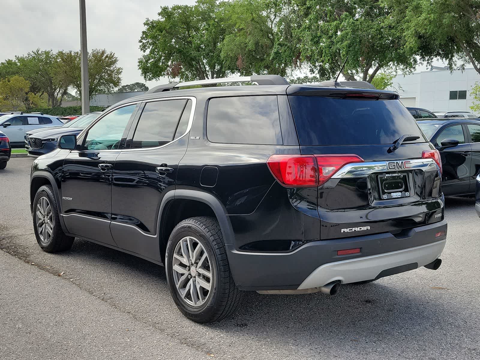 2017 GMC Acadia SLE 3