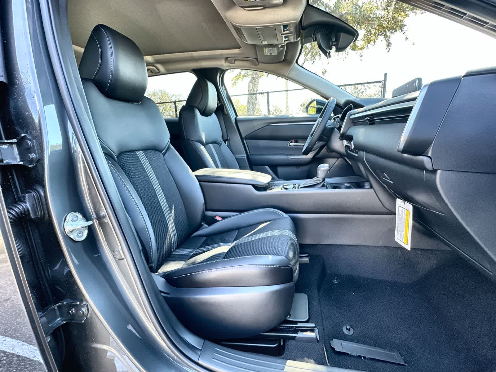 Thumbnail: 2026 Mazda CX-50 - 9