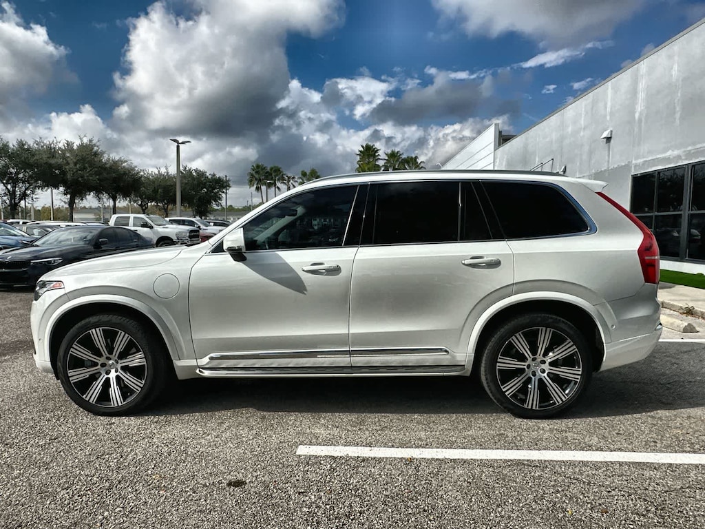 Used 2022 Volvo XC90 Recharge Plug-In Hybrid Inscription SUV