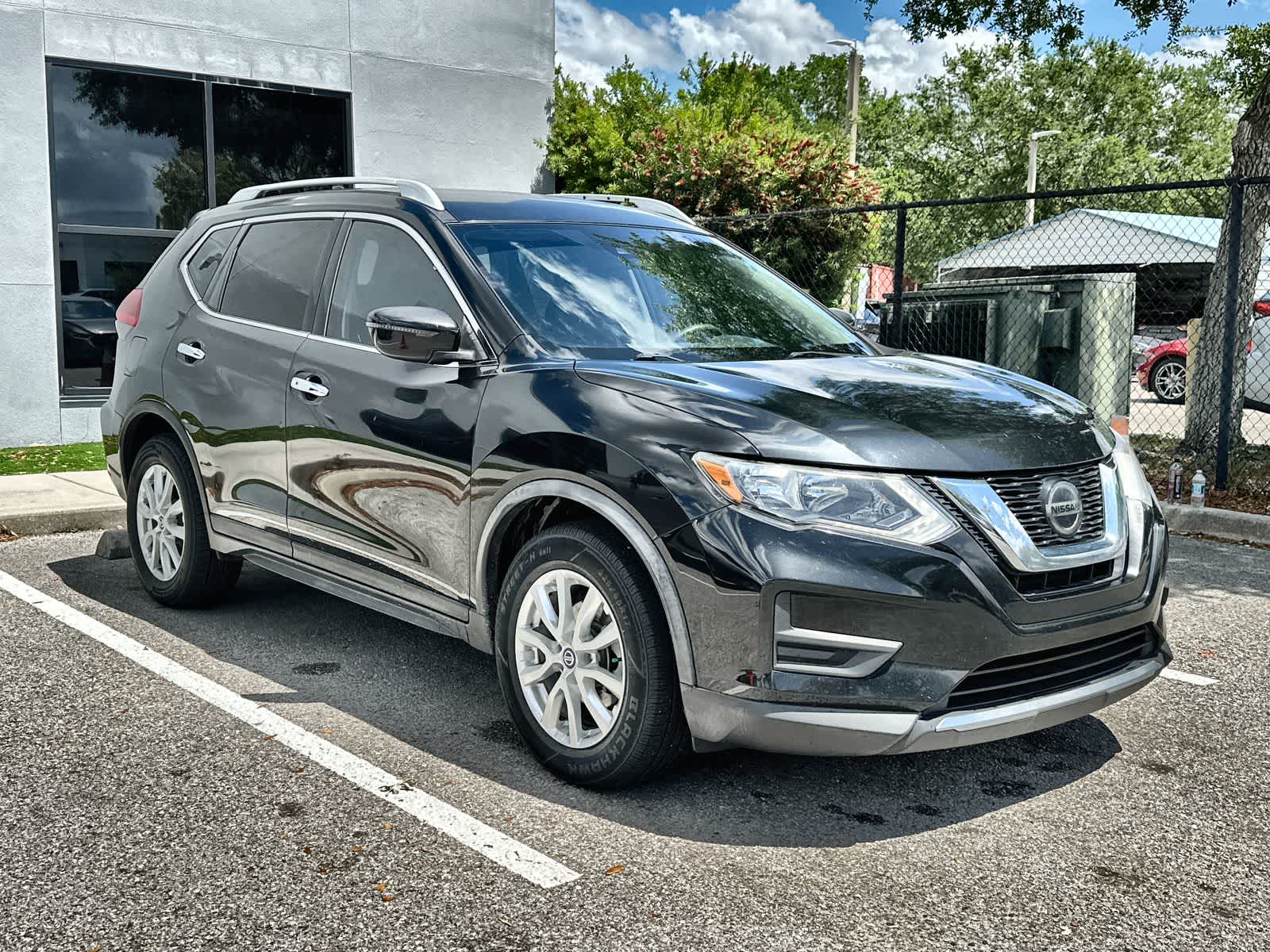 Thumbnail: 2020 Nissan Rogue - 11