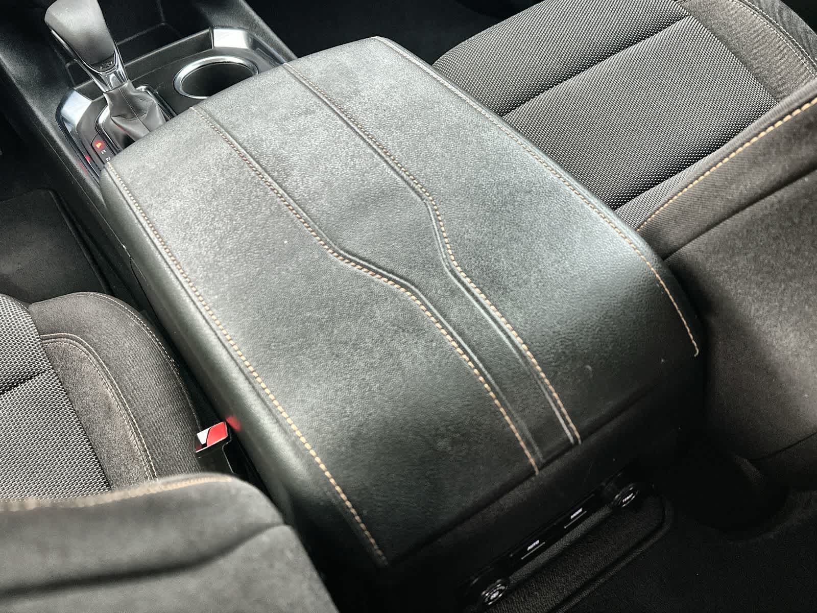 Thumbnail: 2021 Chevrolet Traverse - 22