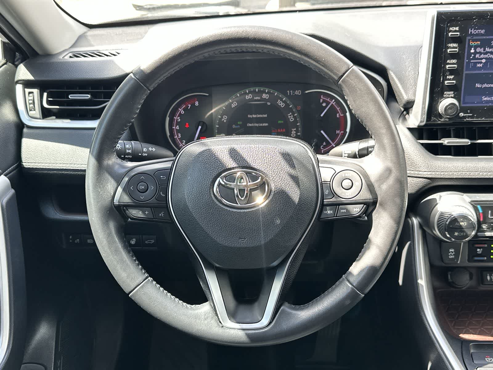 Thumbnail: 2019 Toyota RAV4 - 14