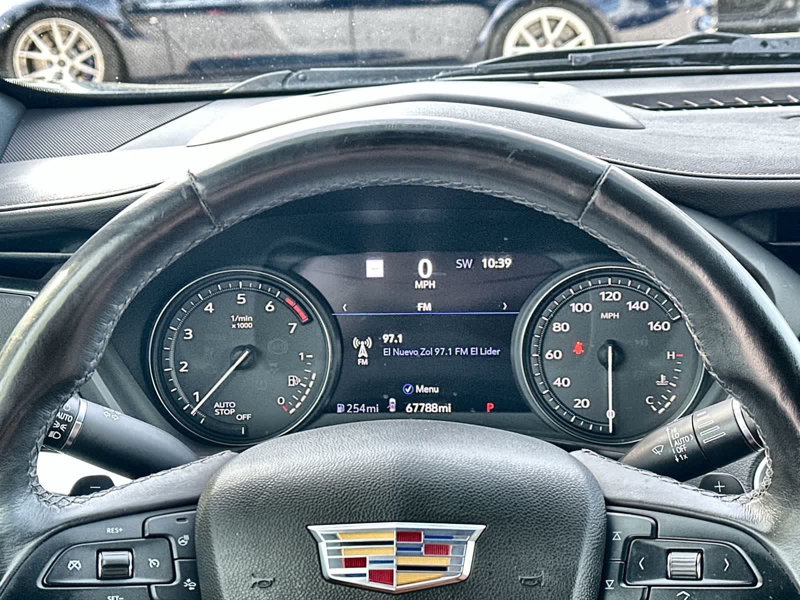 Thumbnail: 2019 Cadillac XT4 - 18