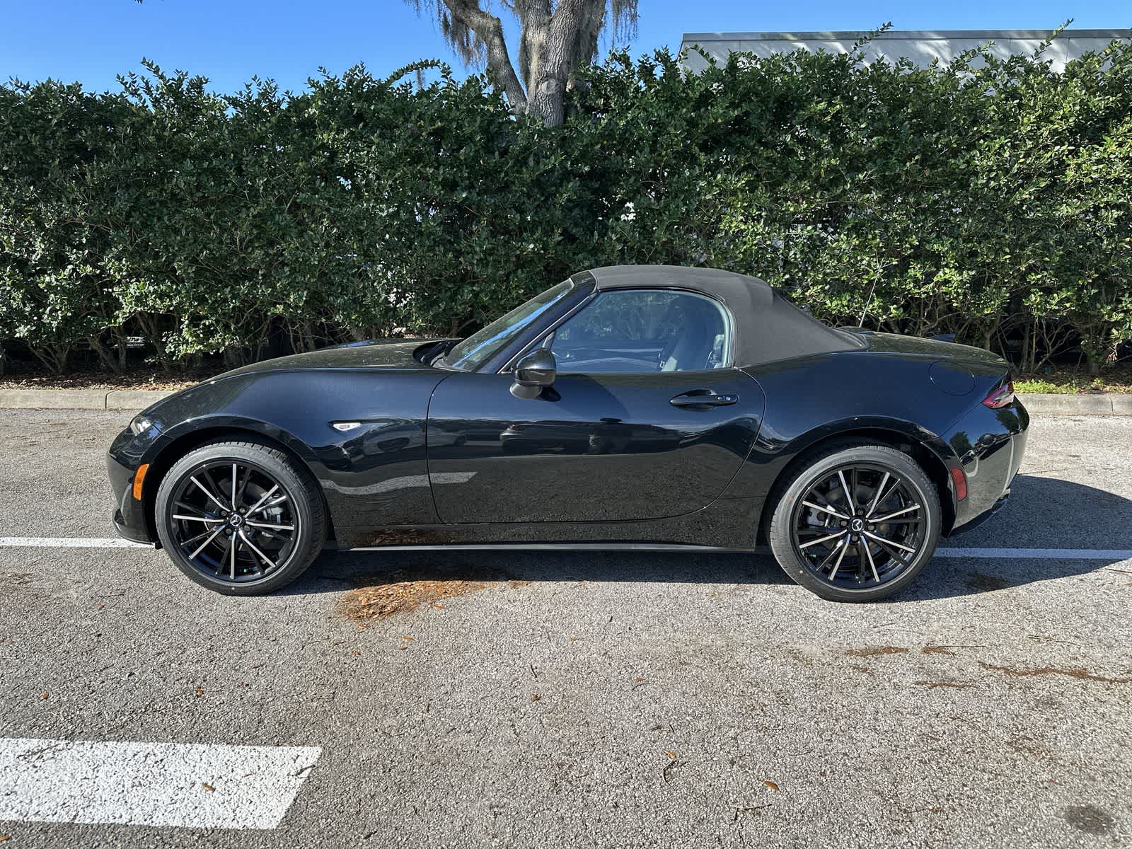 New 2026 Mazda MX-5 Miata Convertible Grand Touring Jet Black Mica