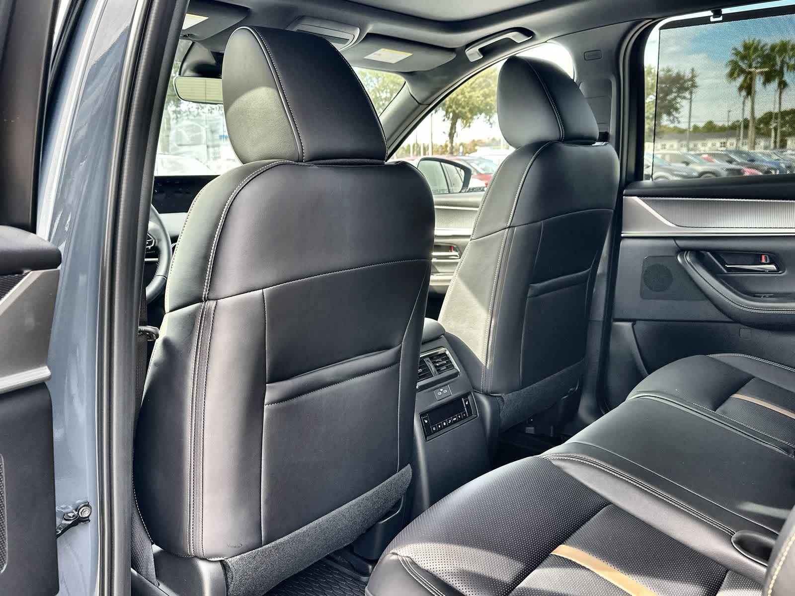 Thumbnail: 2026 Mazda CX-90 - 12