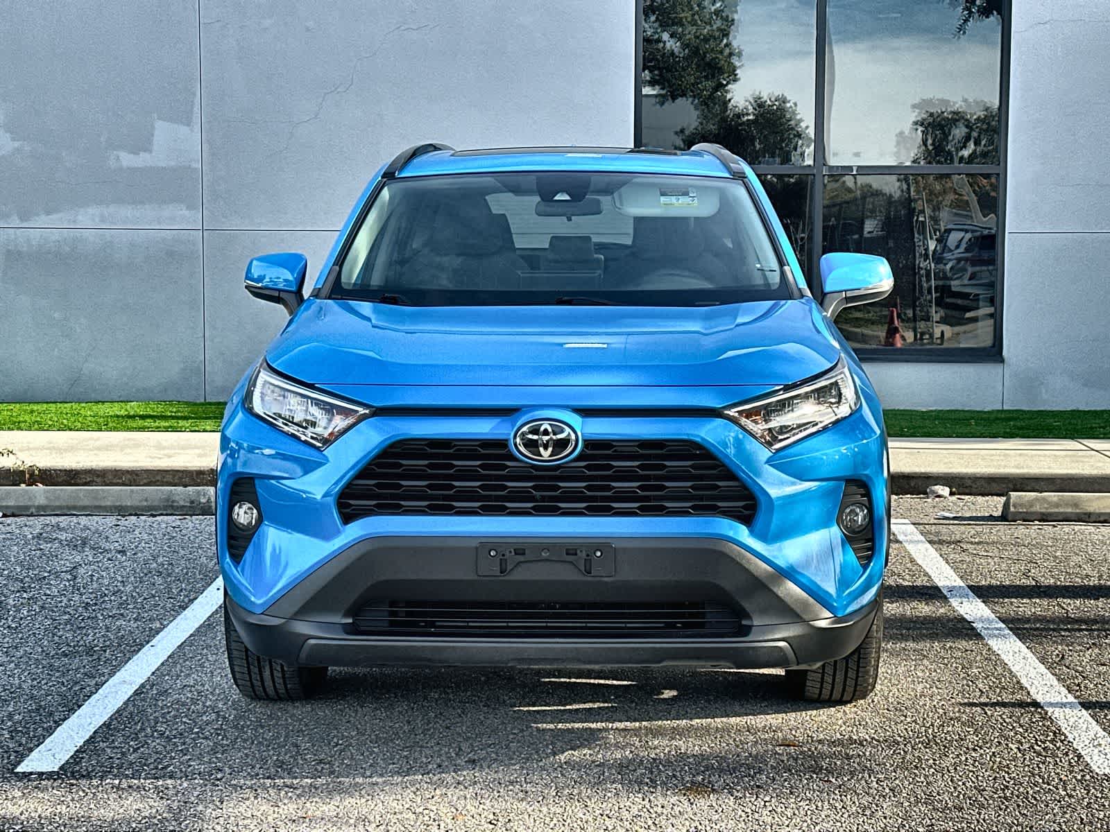 Thumbnail: 2019 Toyota RAV4 - 6