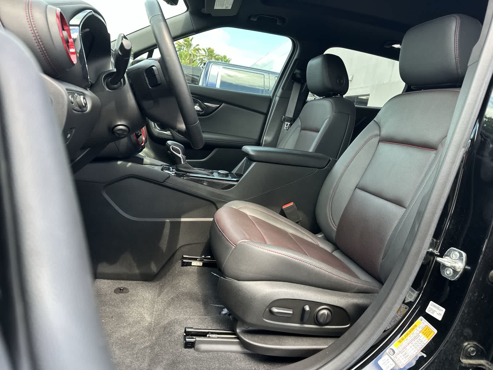 Thumbnail: 2023 Chevrolet Blazer - 3