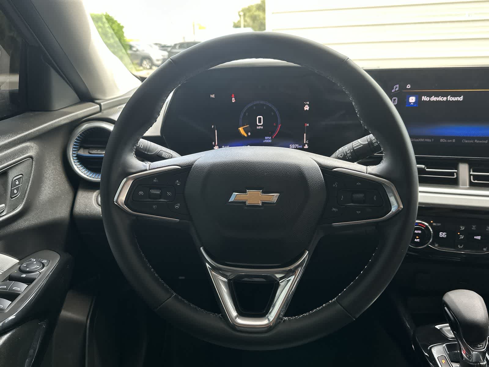 Thumbnail: 2025 Chevrolet Trax - 15