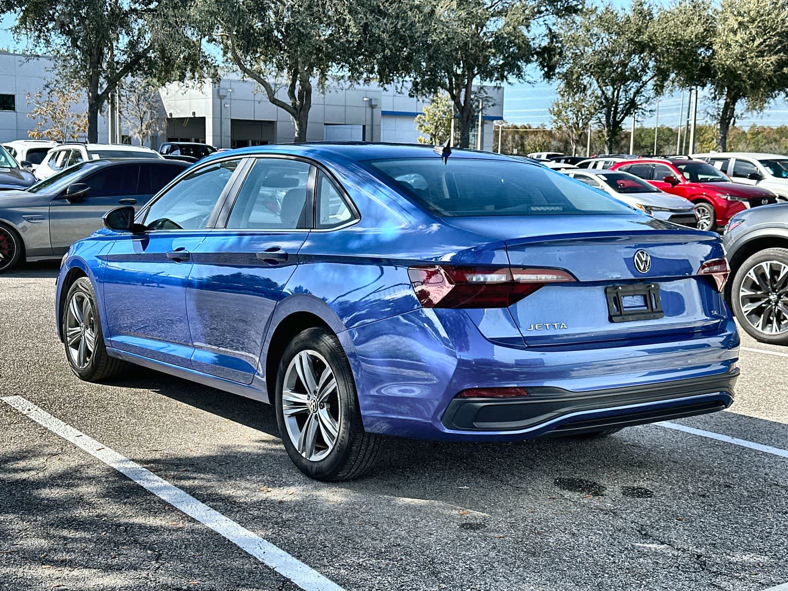 Thumbnail: 2024 Volkswagen Jetta - 4