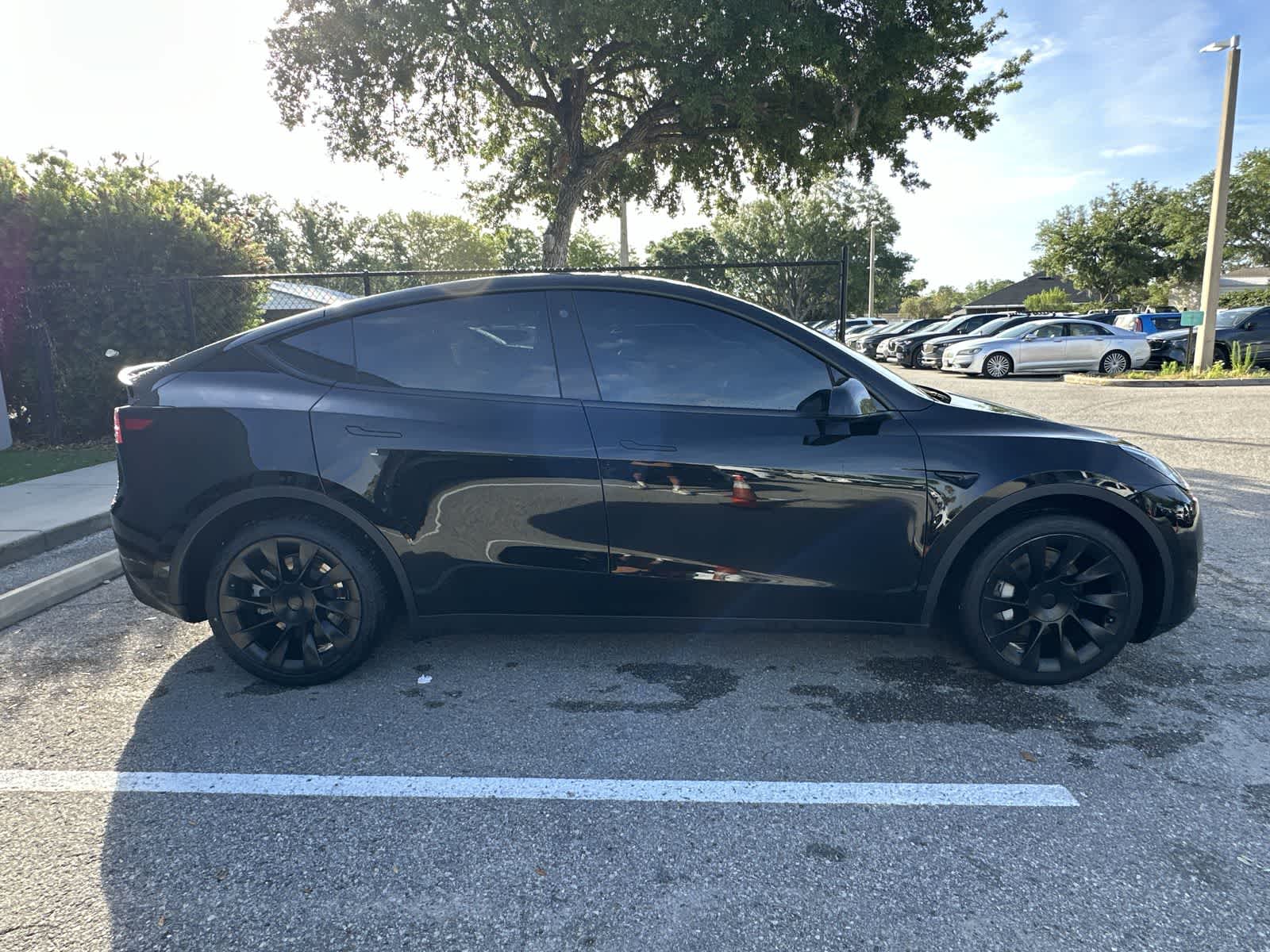 Thumbnail: 2022 Tesla Model Y - 10