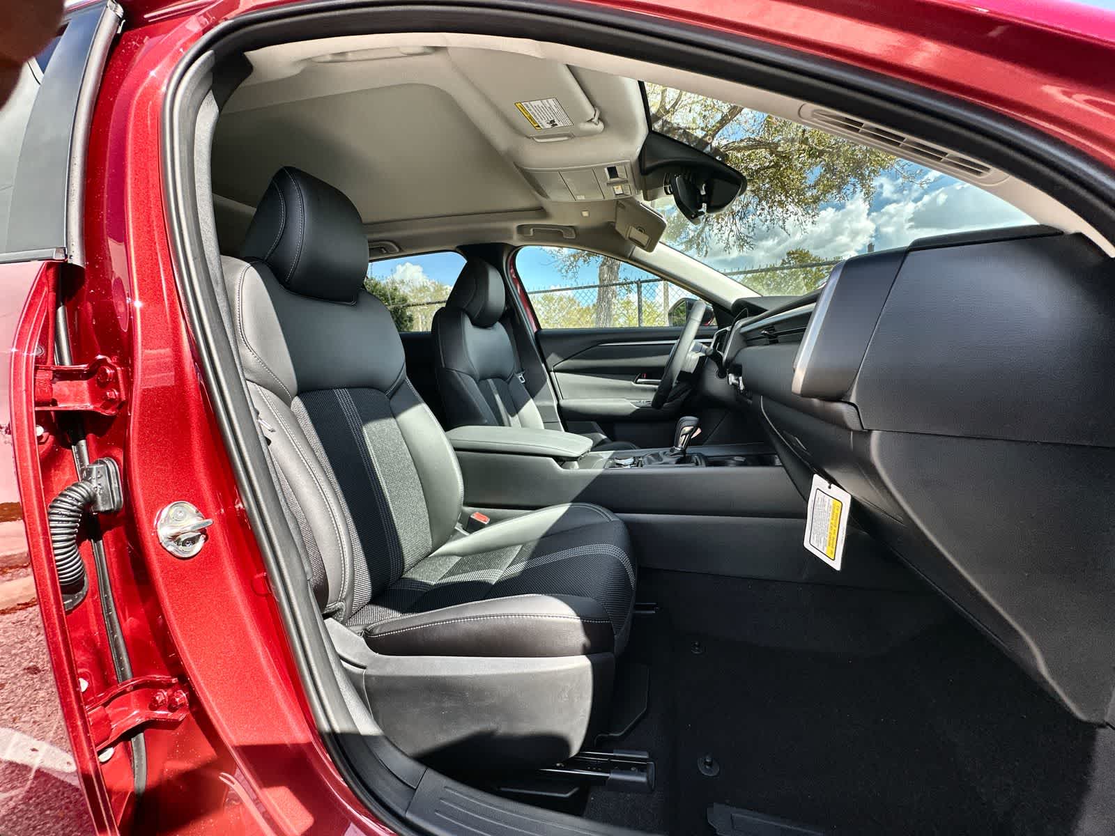 Thumbnail: 2026 Mazda CX-50 - 9