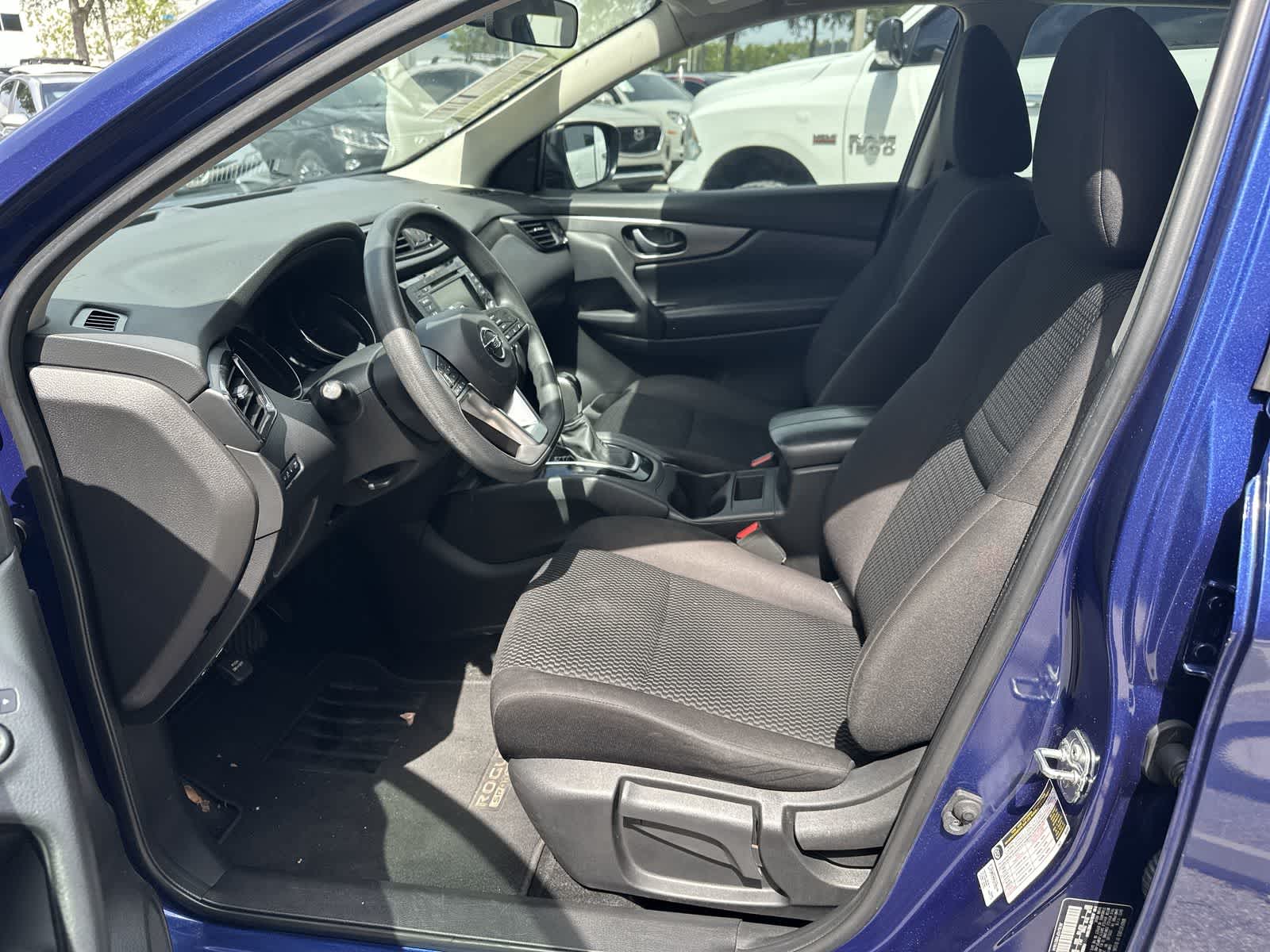 2019 Nissan Rogue Sport S 11