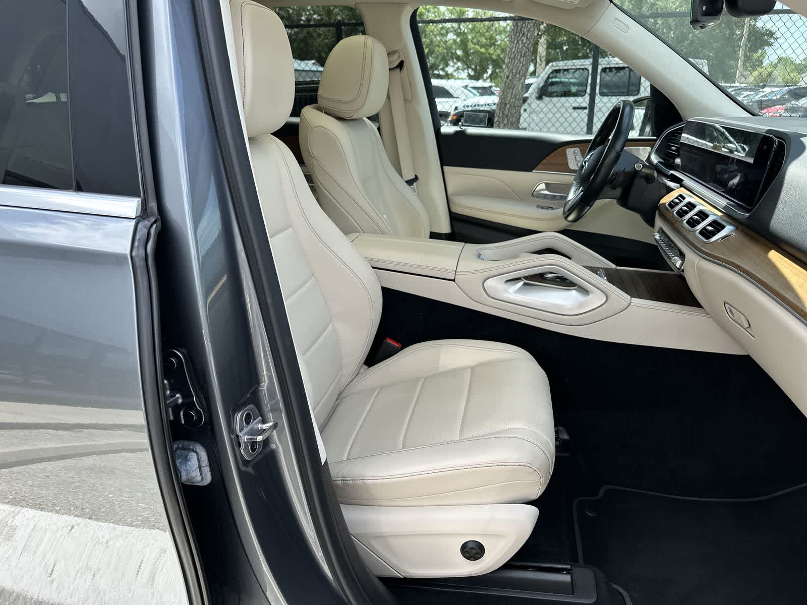 Thumbnail: 2022 Mercedes-Benz GLE - 8