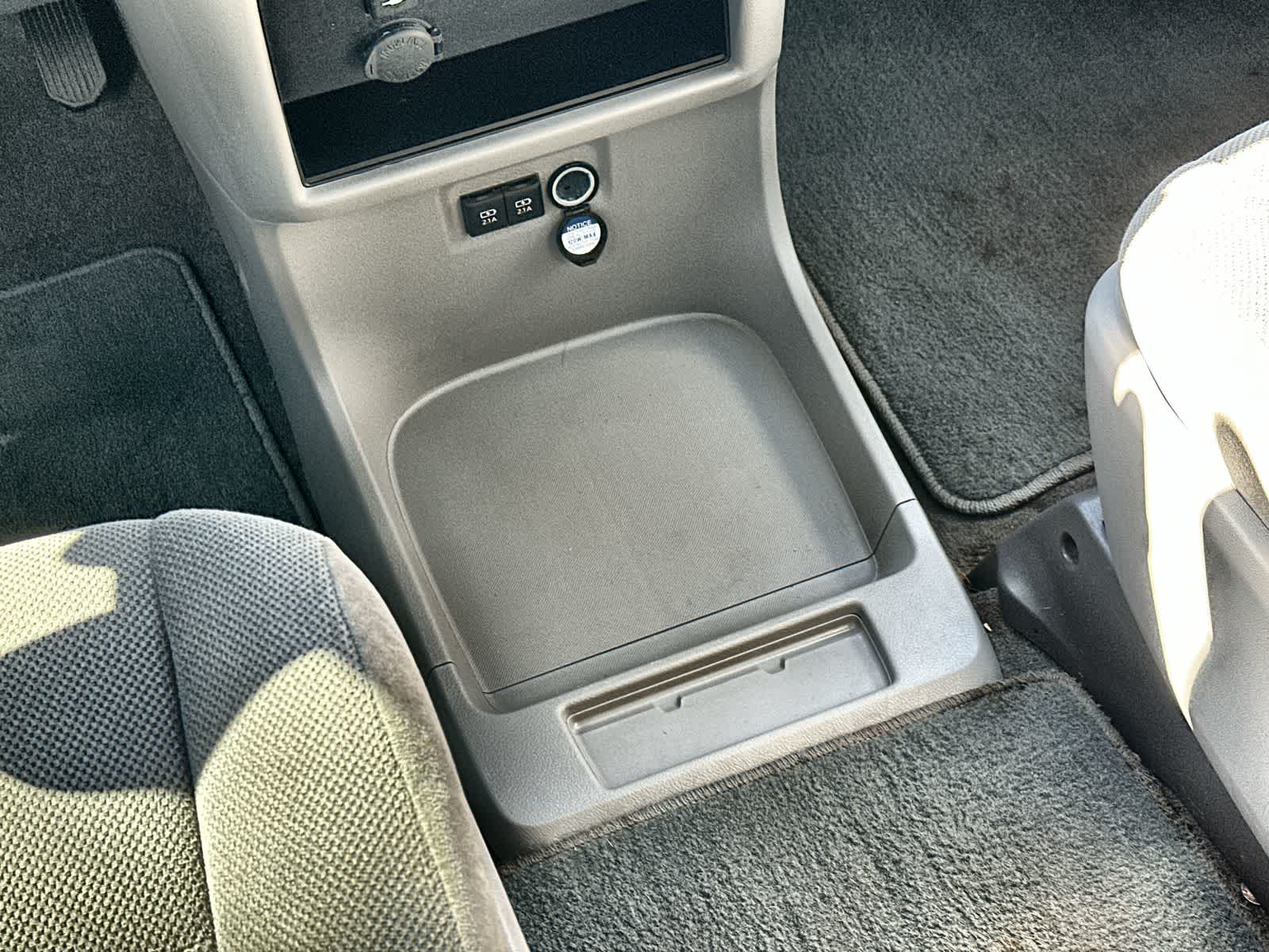 Thumbnail: 2018 Toyota Sienna - 16