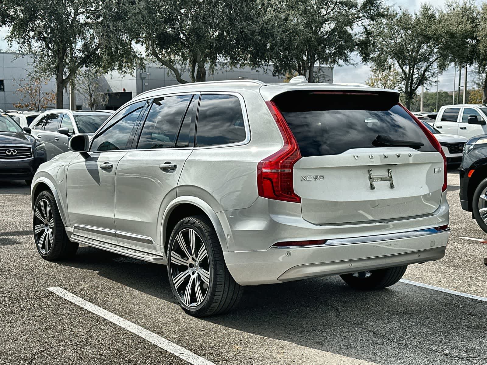 Thumbnail: 2022 Volvo XC90 - 4