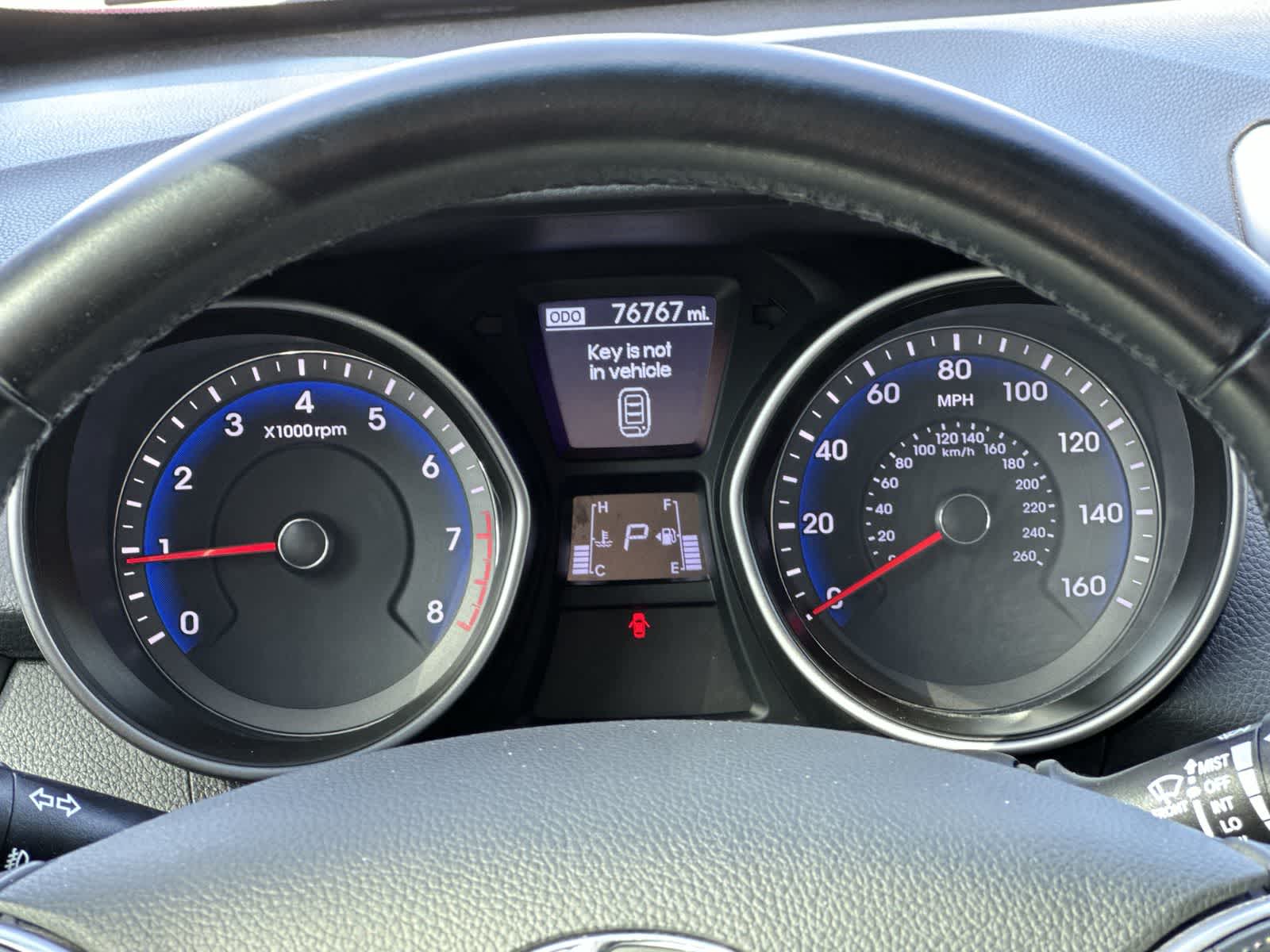 Thumbnail: 2015 Hyundai Elantra - 18