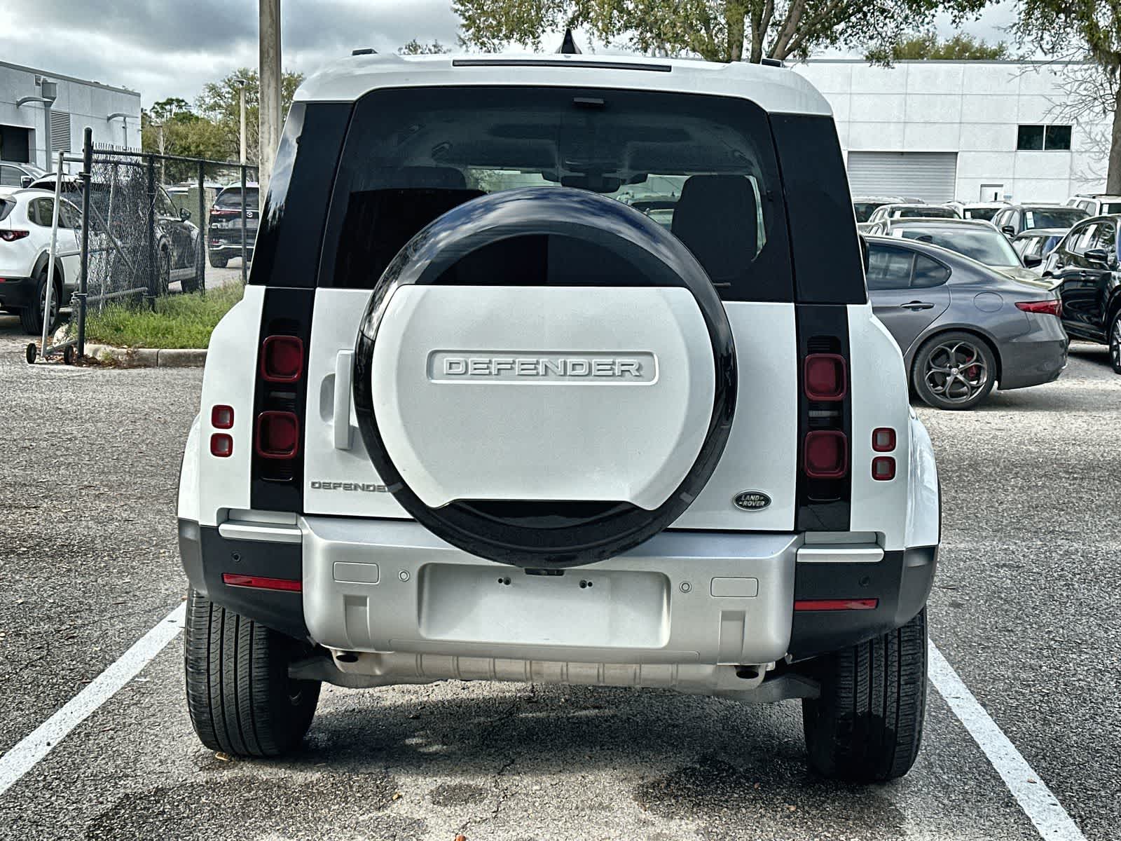 Thumbnail: 2023 Land Rover Defender - 7