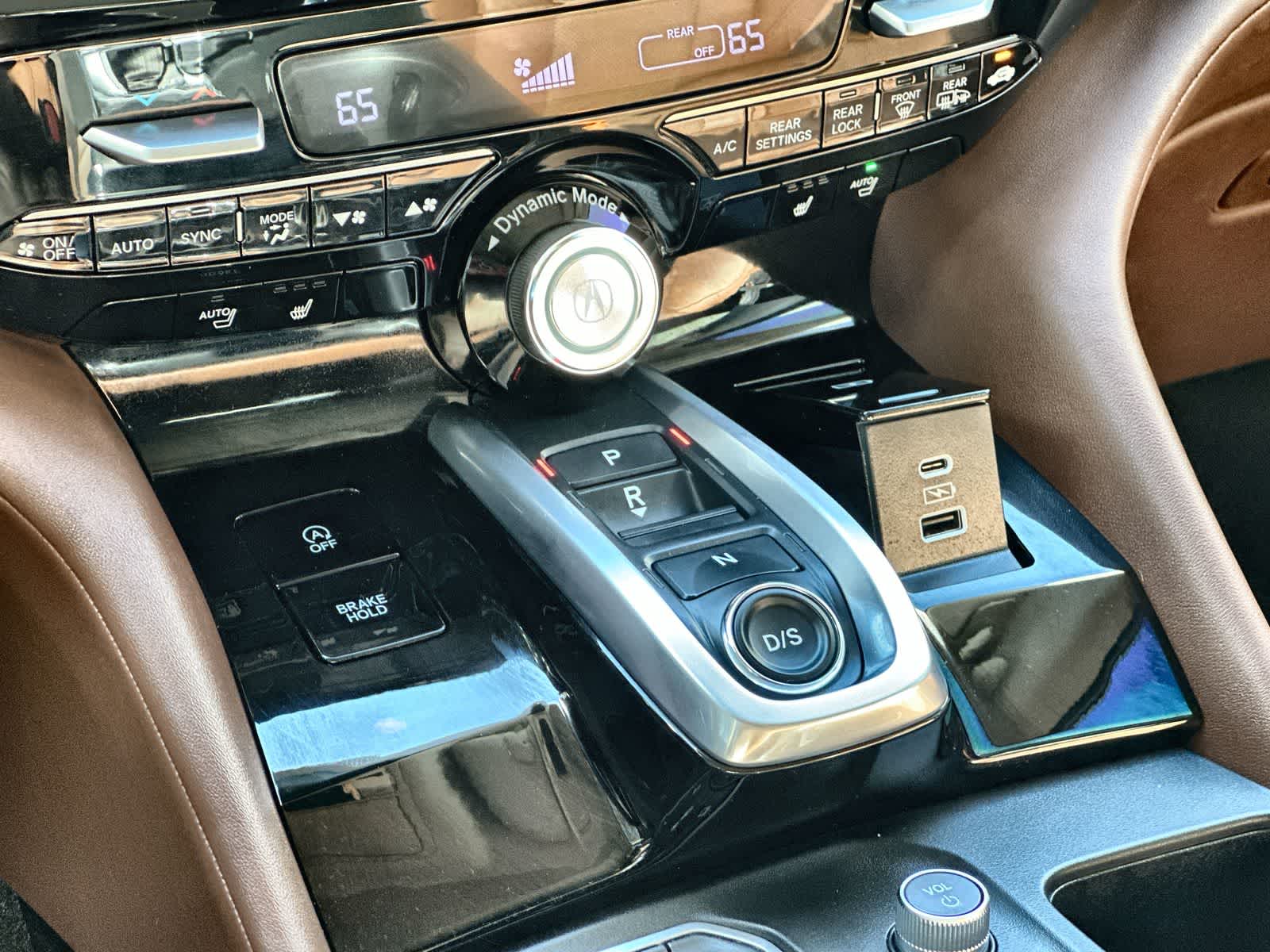 Thumbnail: 2023 Acura MDX - 17