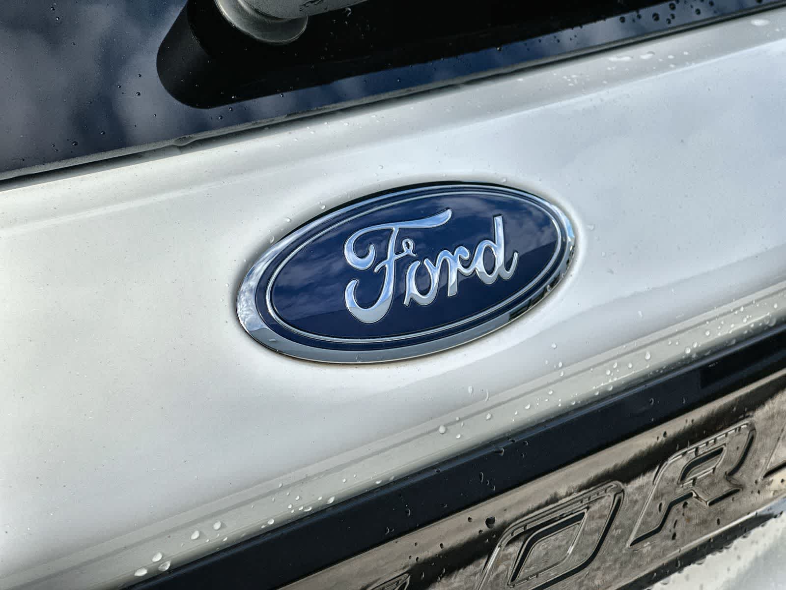 Thumbnail: 2022 Ford Explorer - 16