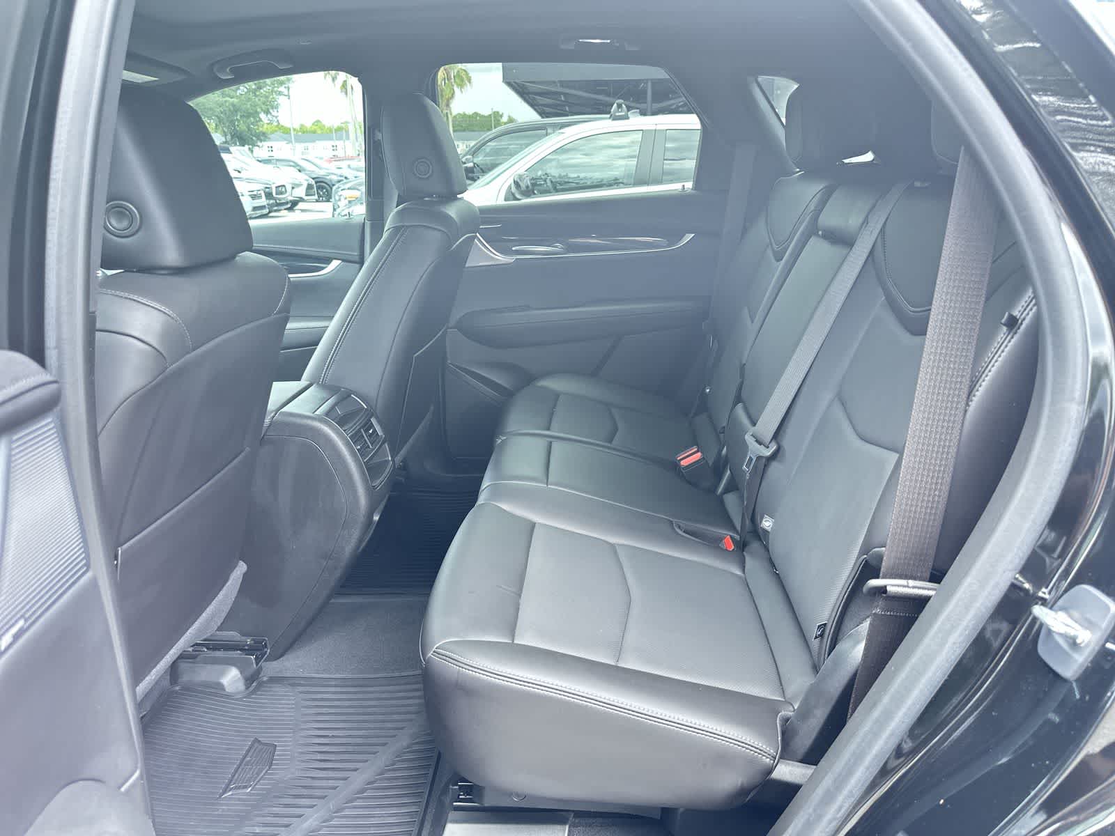 Thumbnail: 2024 Cadillac XT5 - 3
