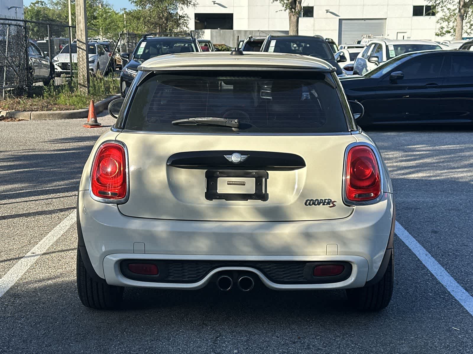 Thumbnail: 2014 MINI Cooper Hardtop - 7