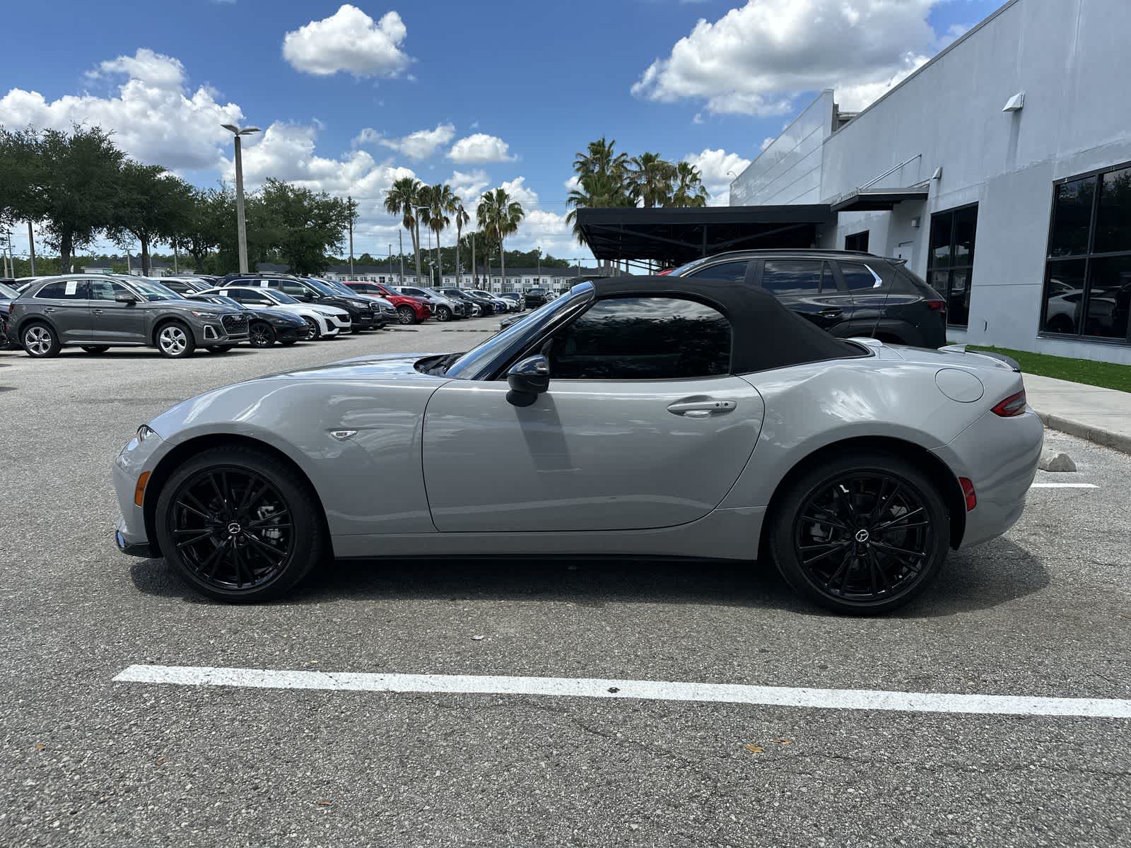 Thumbnail: 2025 Mazda MX-5 Miata - 4