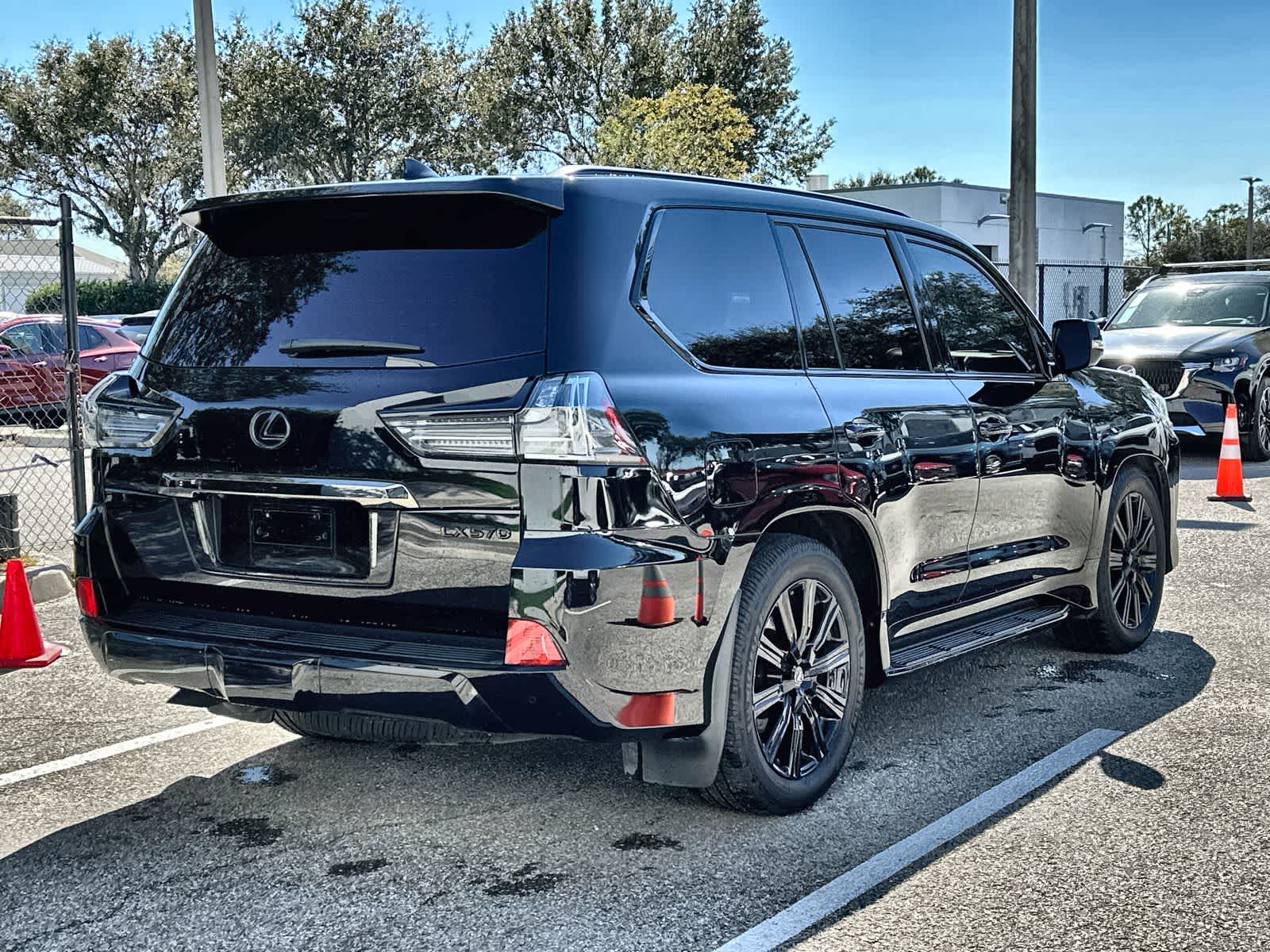Thumbnail: 2021 Lexus LX - 6