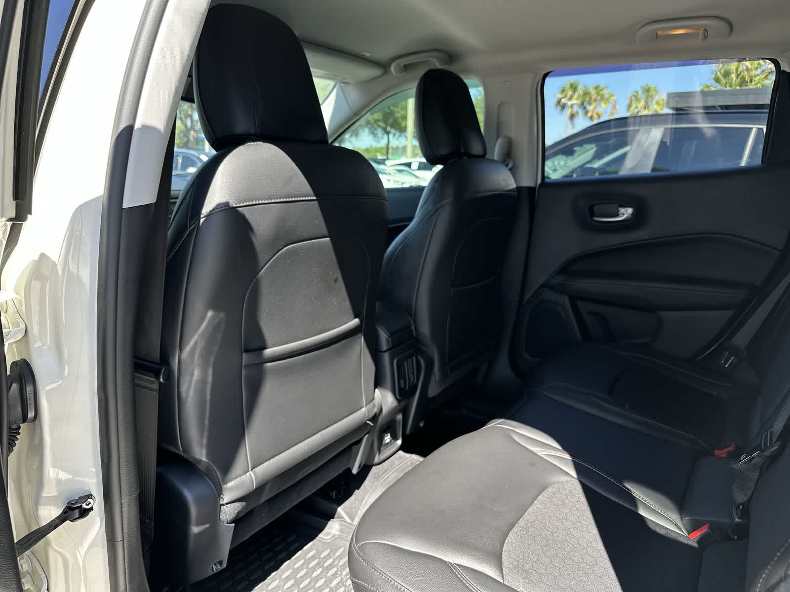 Thumbnail: 2018 Jeep Compass - 18