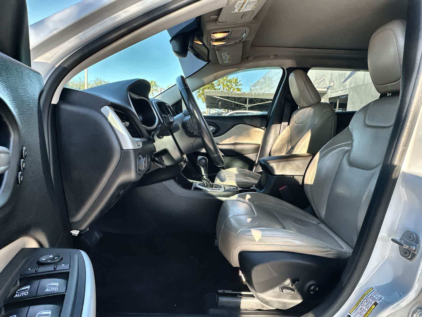 Thumbnail: 2018 Jeep Cherokee - 2