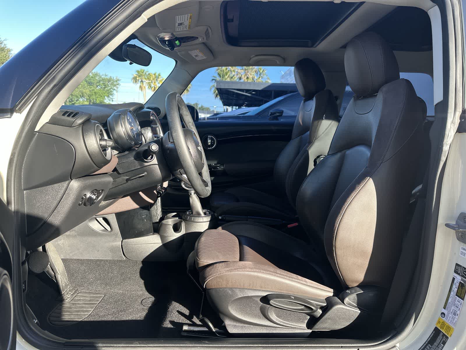 Thumbnail: 2014 MINI Cooper Hardtop - 2