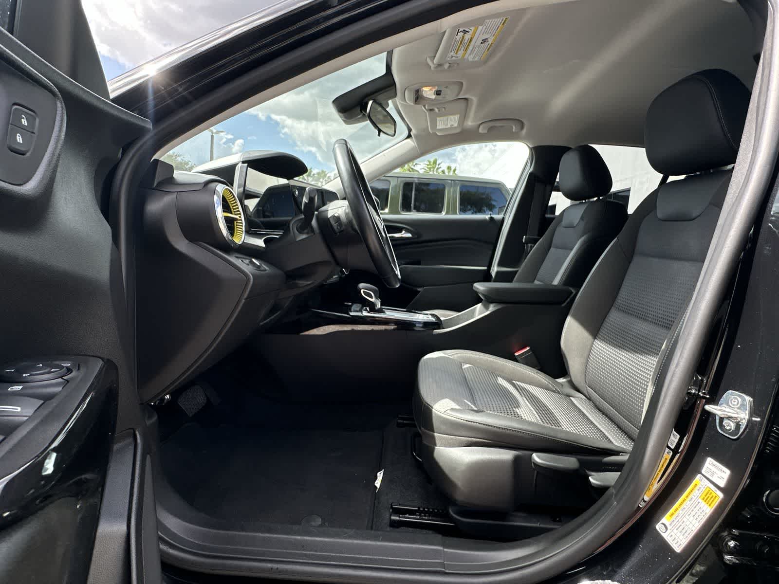Thumbnail: 2024 Chevrolet Trax - 2