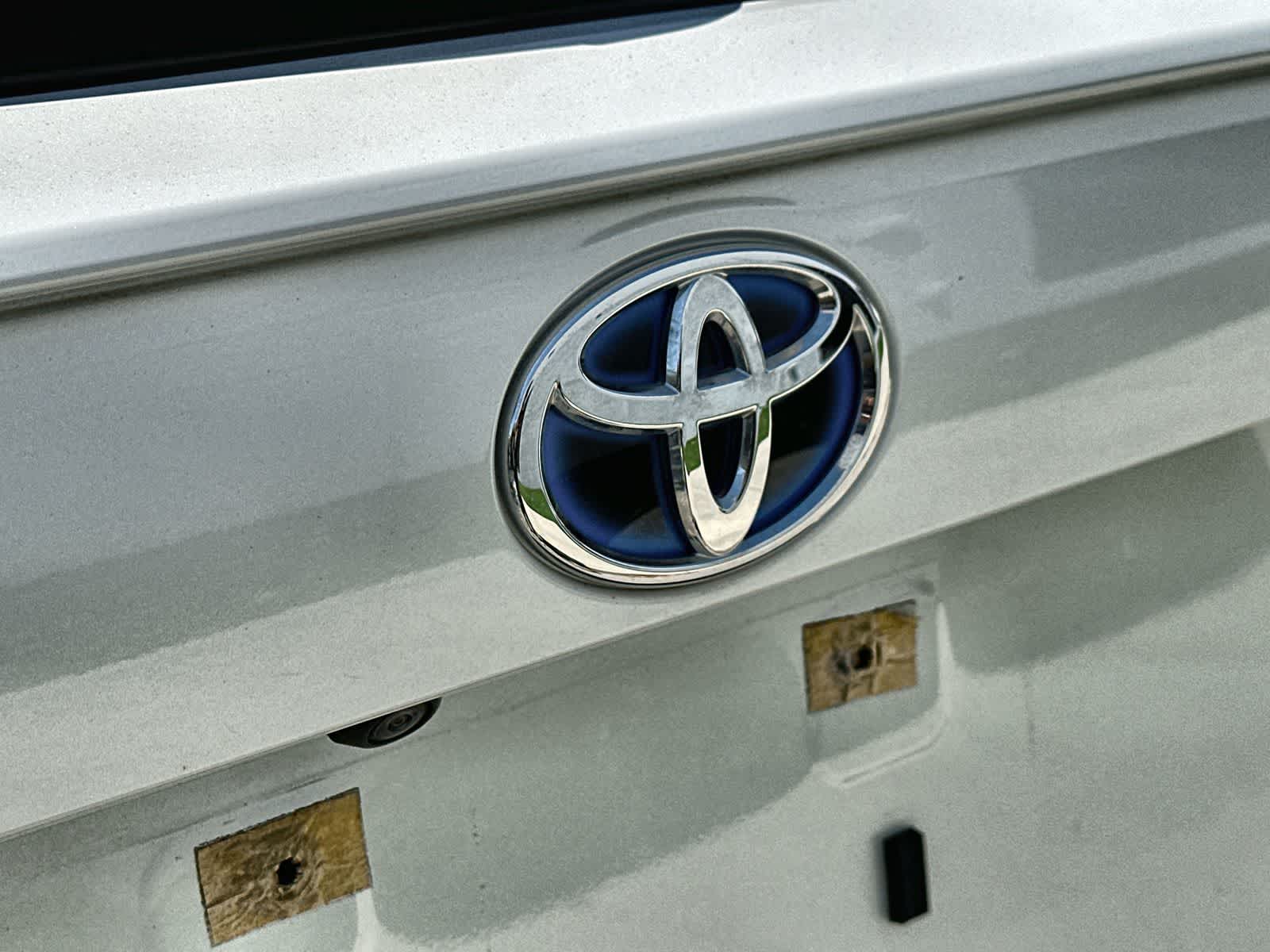 Thumbnail: 2023 Toyota RAV4 - 16
